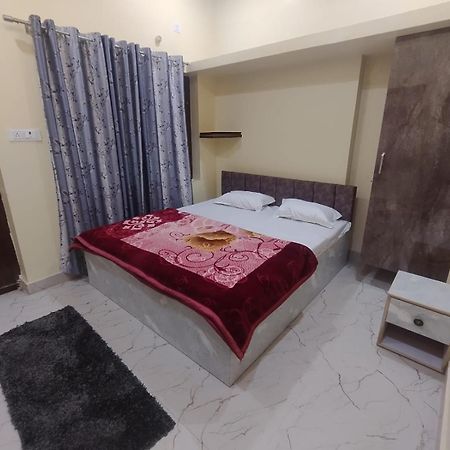 Sudarshan Home Stay Varanasi Luaran gambar